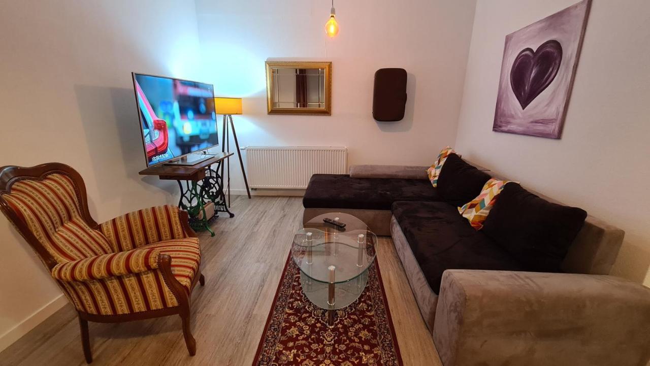 Appartement Lavendel, Ferienwohnung Mit Eigenem Eingang Wie Ein Kleines Haus Бад-Зальцуфлен Экстерьер фото